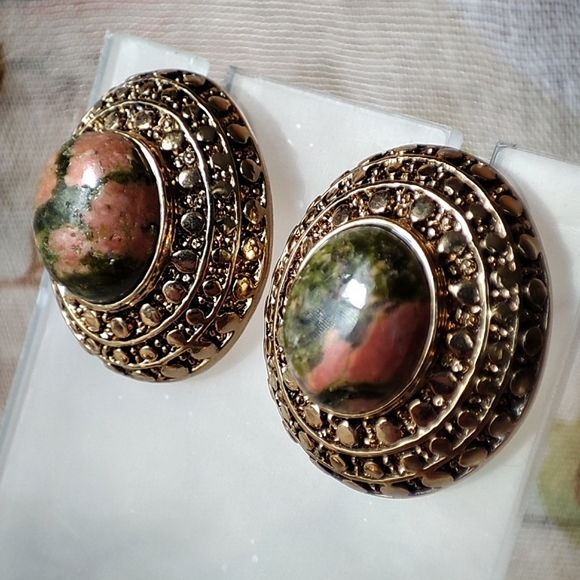 Unakite Stone Bracelet and Pierced Earrings Brass Tone Setting EUC Vintage - Picture 9 of 14